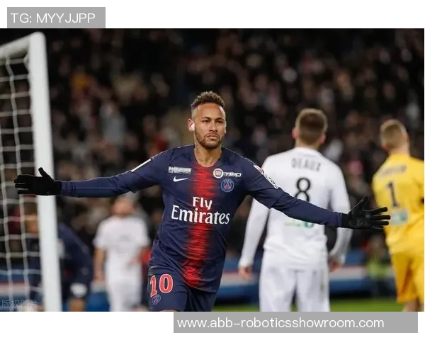 内马尔领衔大巴黎对决利物浦激情碰撞引发球迷热议 内马尔领衔大巴黎对决利物浦激情碰撞引发球迷热议