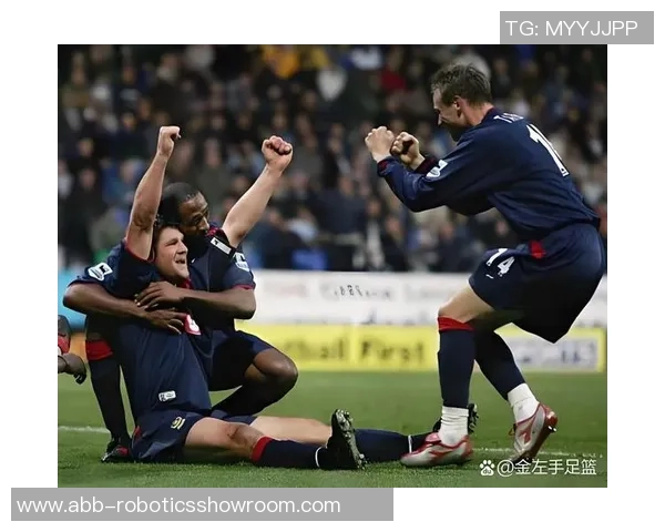 德甲焦点战得累斯顿迎战汉堡双方争夺季后赛名额的关键对决