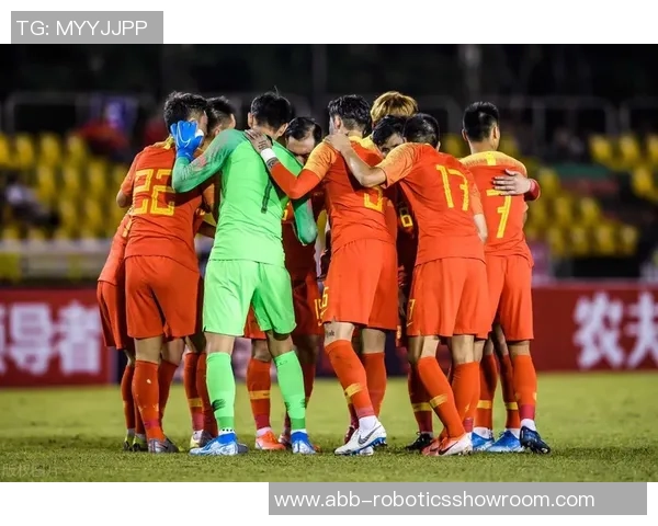 索尔亚与雅典的巅峰对决揭示足球战术与团队合作的魅力